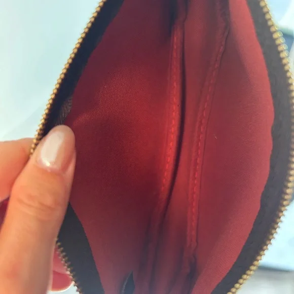 Louis Vuitton Pochette Accessoires - Picture 6 of 13